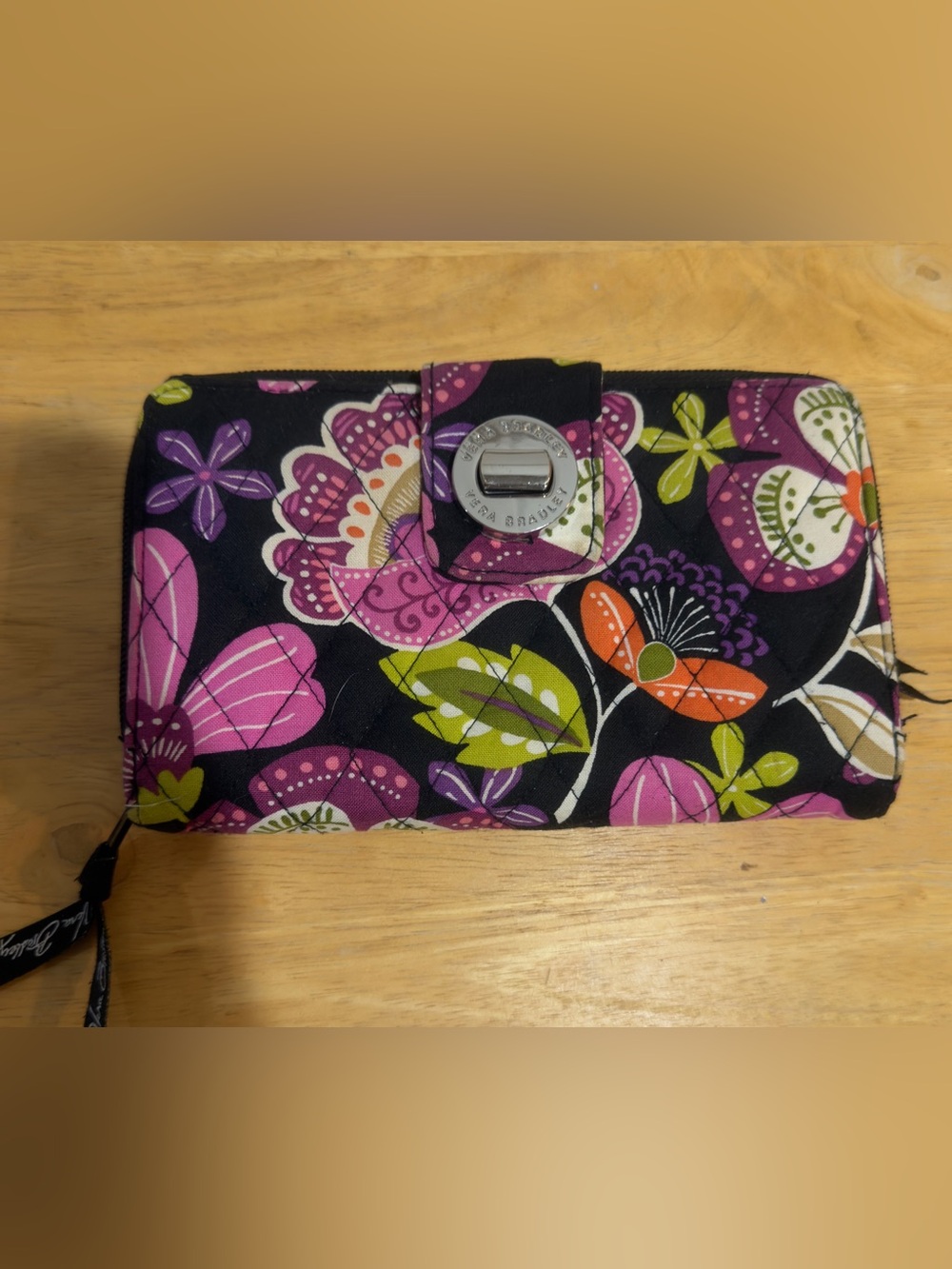 Vera Bradley Pirouette Pink Turn-Lock Wallet Quilted Cotton Retired Floral